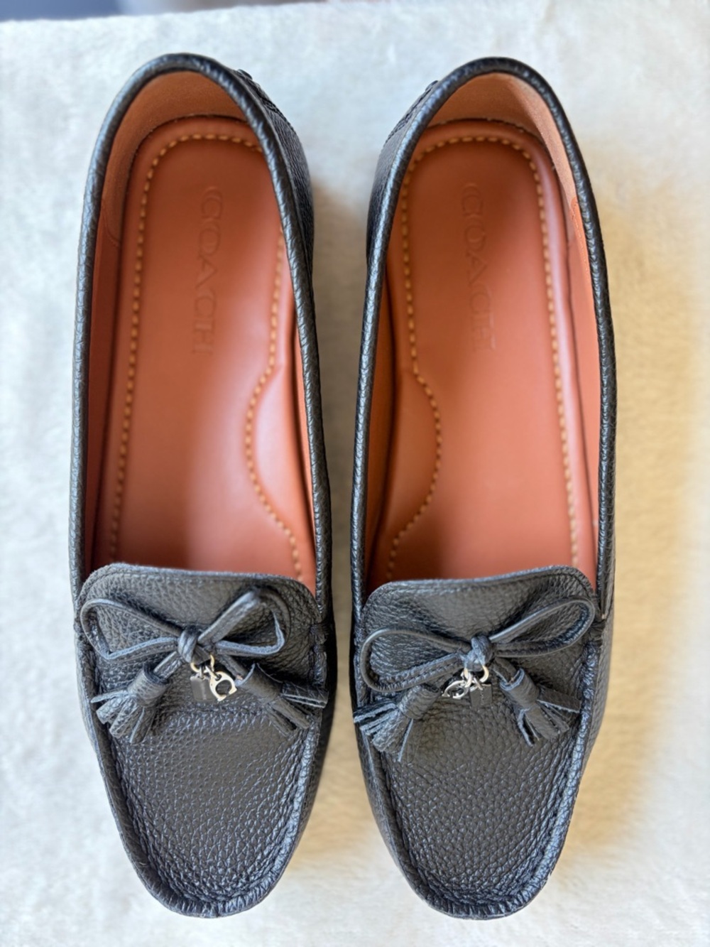 Coach Greenwich Leather Loafer Black Tassel Logo Bow Women's Size 8 B - Picture 2 of 9